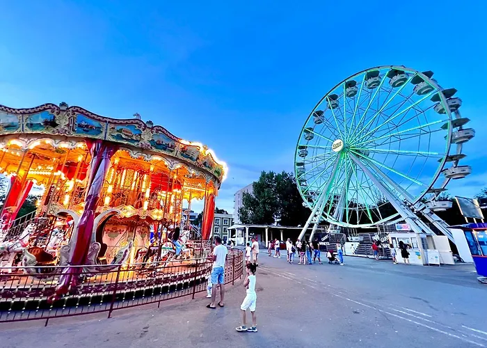 Coralia Luna Park * מאמאיה