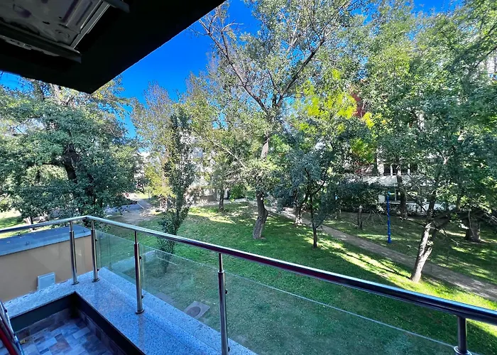 Coralia Luna Park * מאמאיה