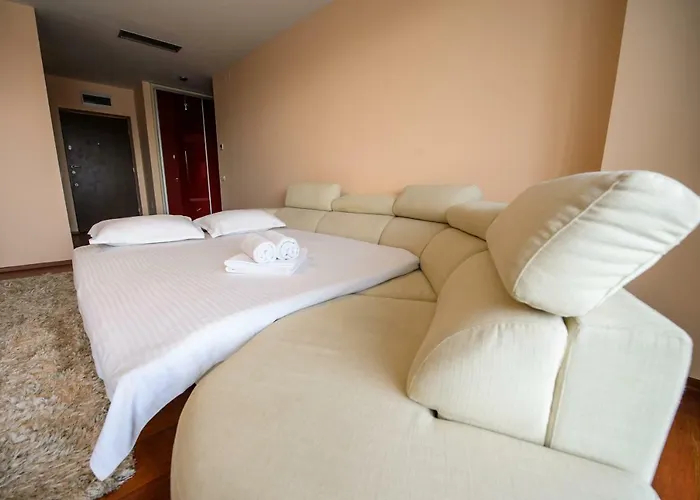 Coralia Luna Park מאמאיה