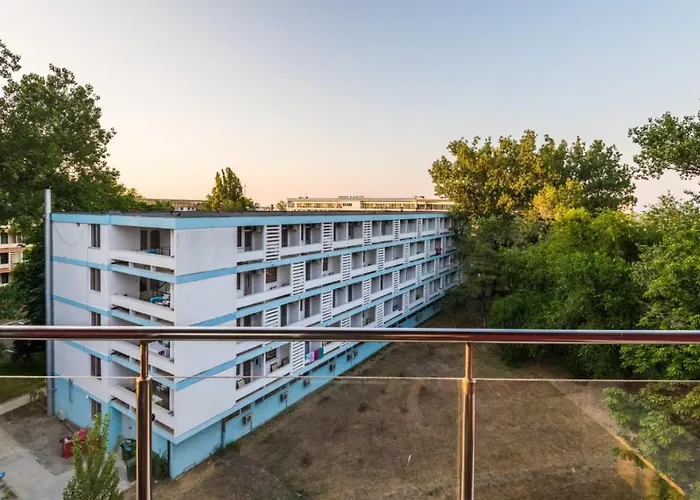 Coralia Luna Park דירה מאמאיה