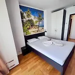 Coralia Luna Park Apartman Mamaia